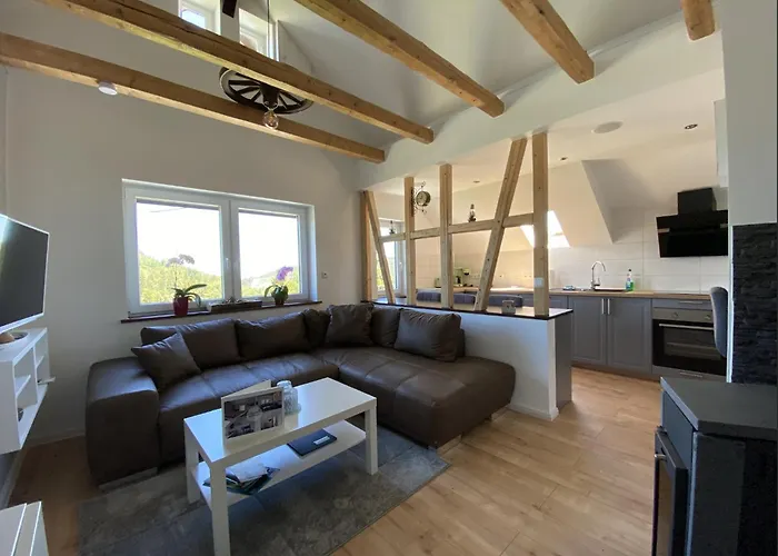 Gehlberg - 2 Separate Wohneinheiten Vakantiehuis